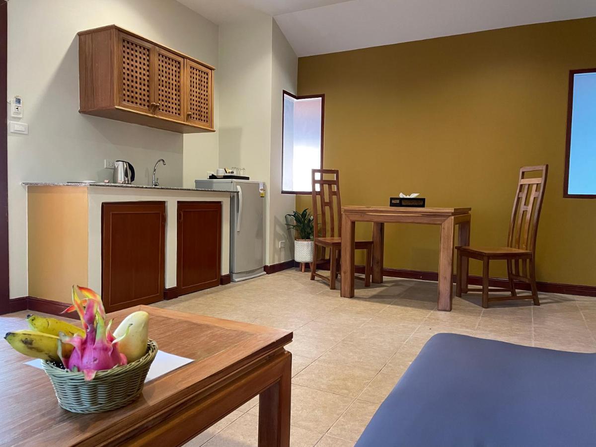 The Pace Phuket Boutique Resort Rawai Bagian luar foto