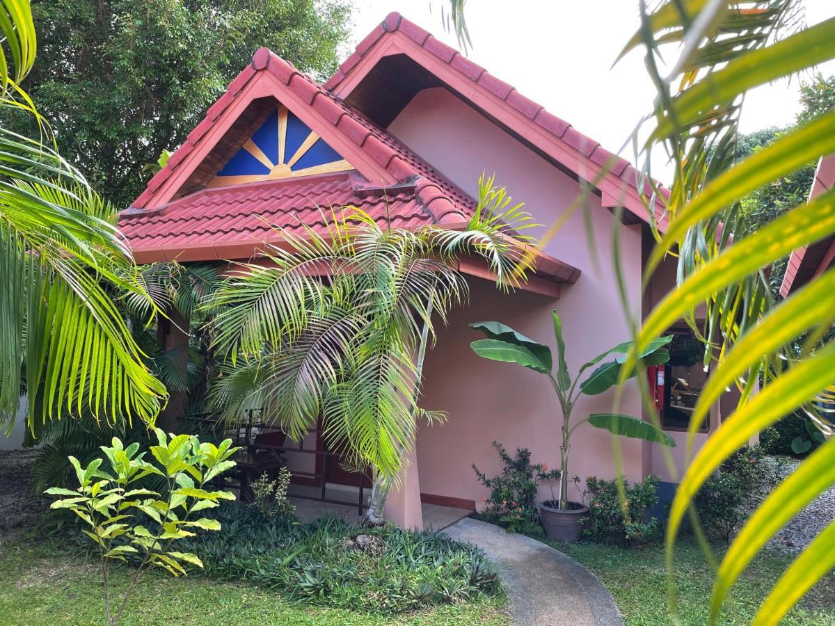 The Pace Phuket Boutique Resort Rawai Bagian luar foto