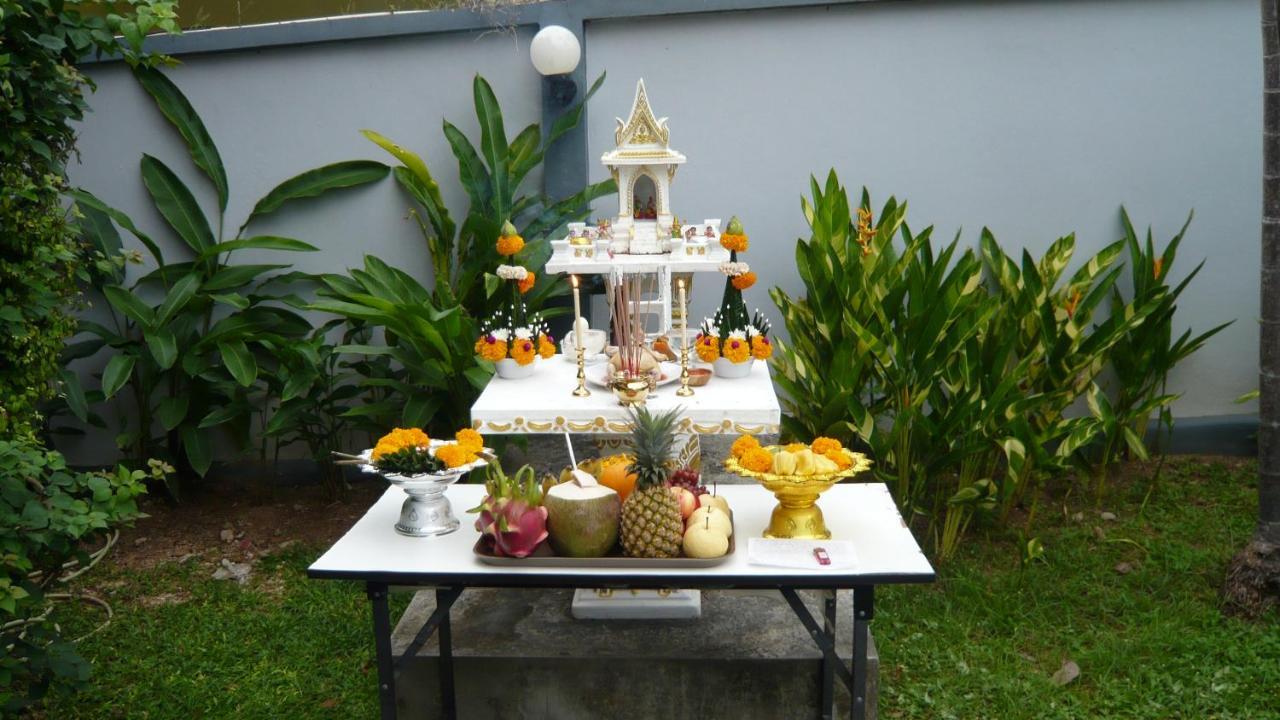 The Pace Phuket Boutique Resort Rawai Bagian luar foto