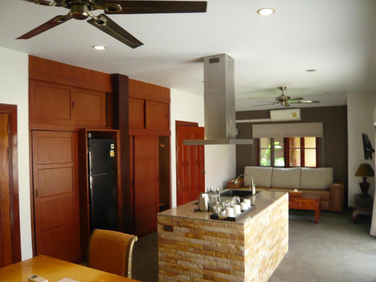 The Pace Phuket Boutique Resort Rawai Bagian luar foto