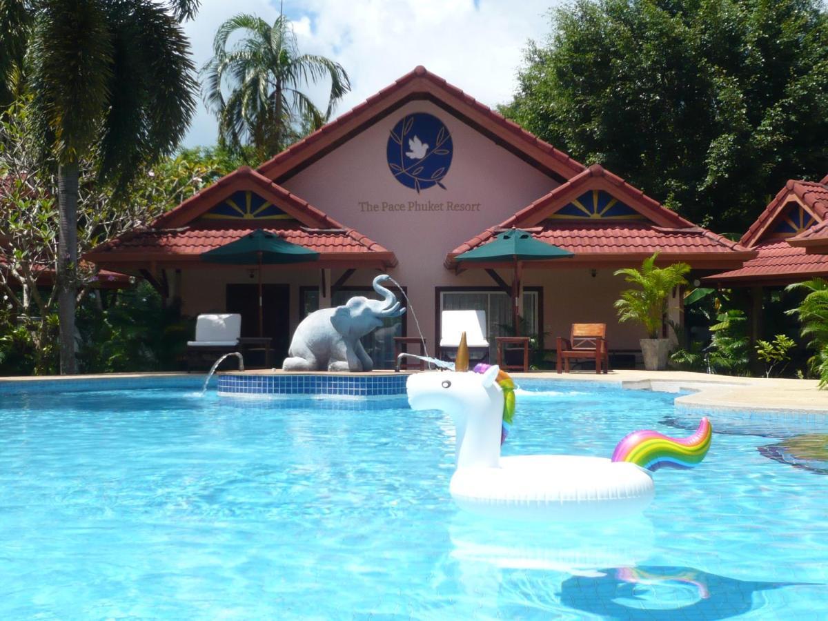 The Pace Phuket Boutique Resort Rawai Bagian luar foto