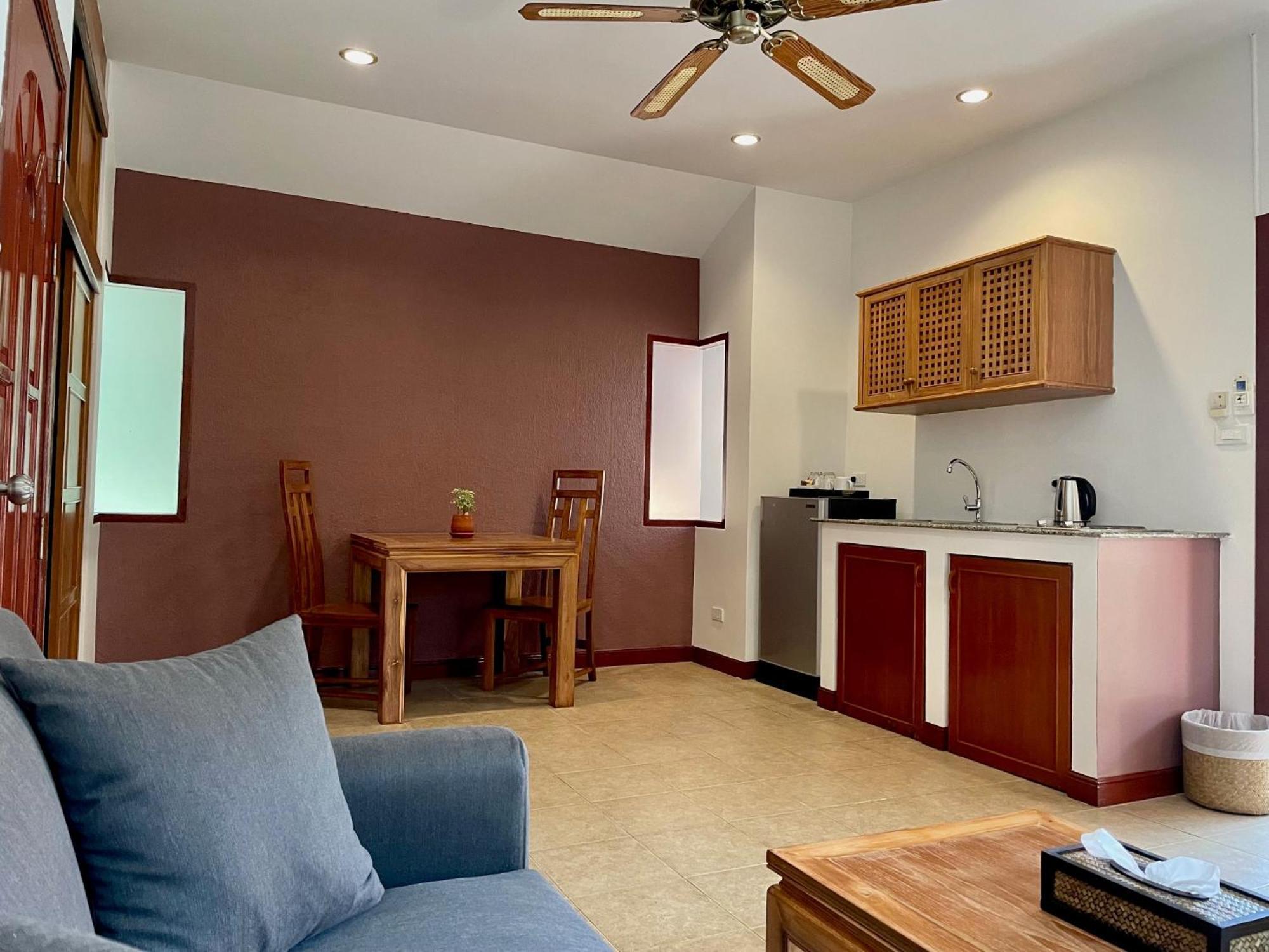 The Pace Phuket Boutique Resort Rawai Bagian luar foto