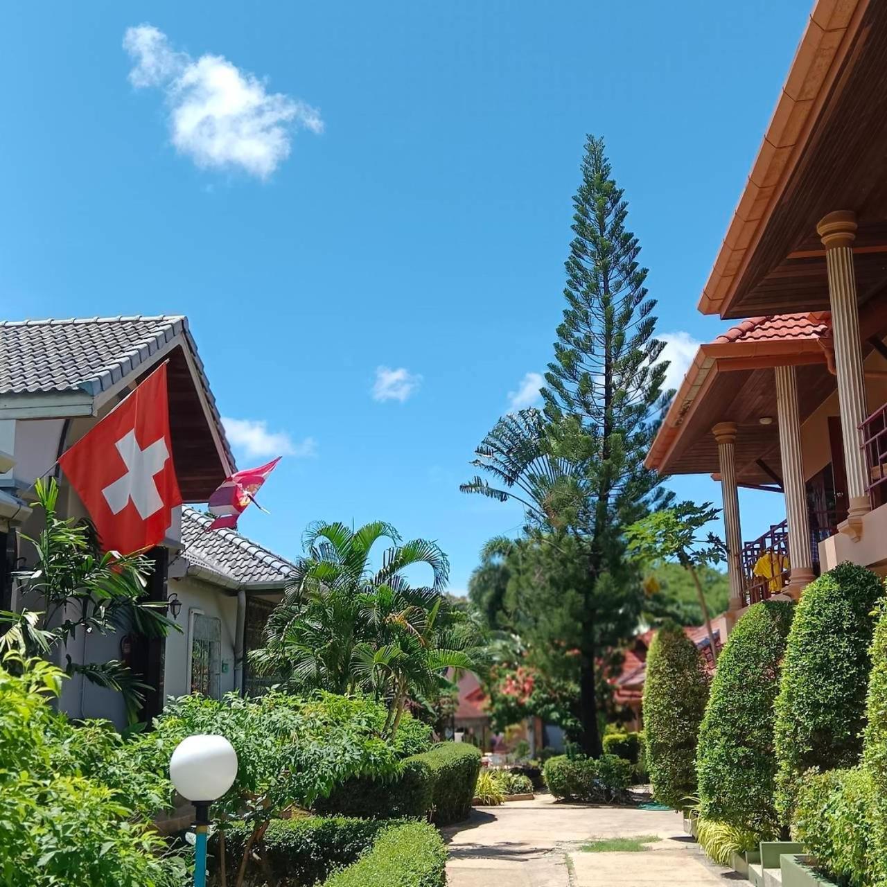 The Pace Phuket Boutique Resort Rawai Bagian luar foto